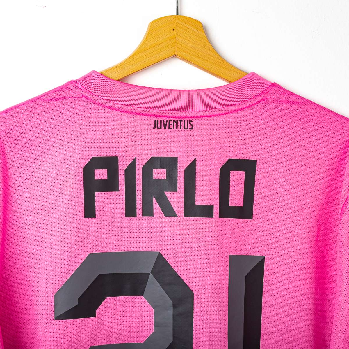 Juventus Nike Balocco Pirlo 21 2011/2012 Away Shirt