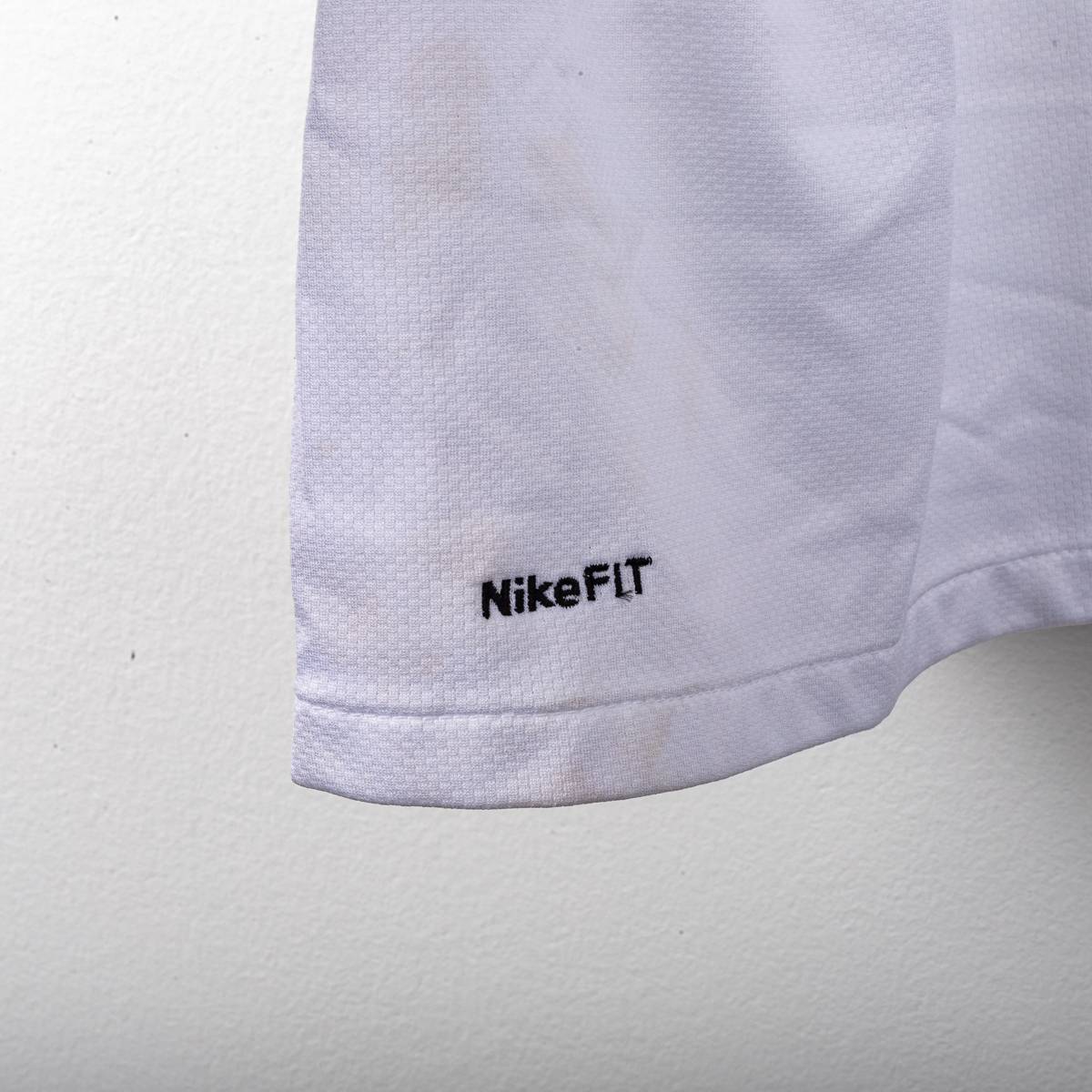 2009/2010 Inter Away Shirt Nike Milito 22 UEFA Respect