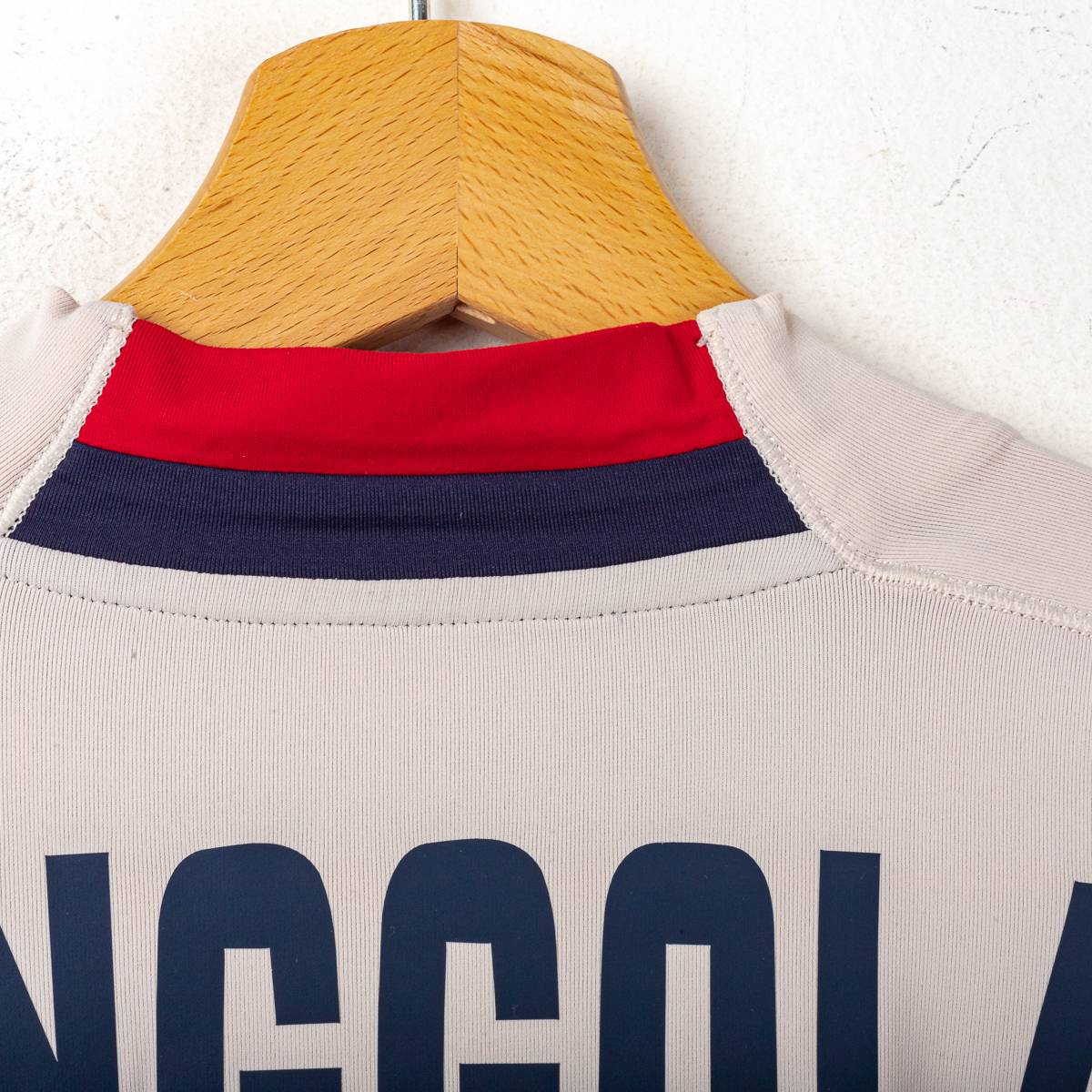 Maglia Away Cagliari Kappa Nainggolan 4 2011/2012