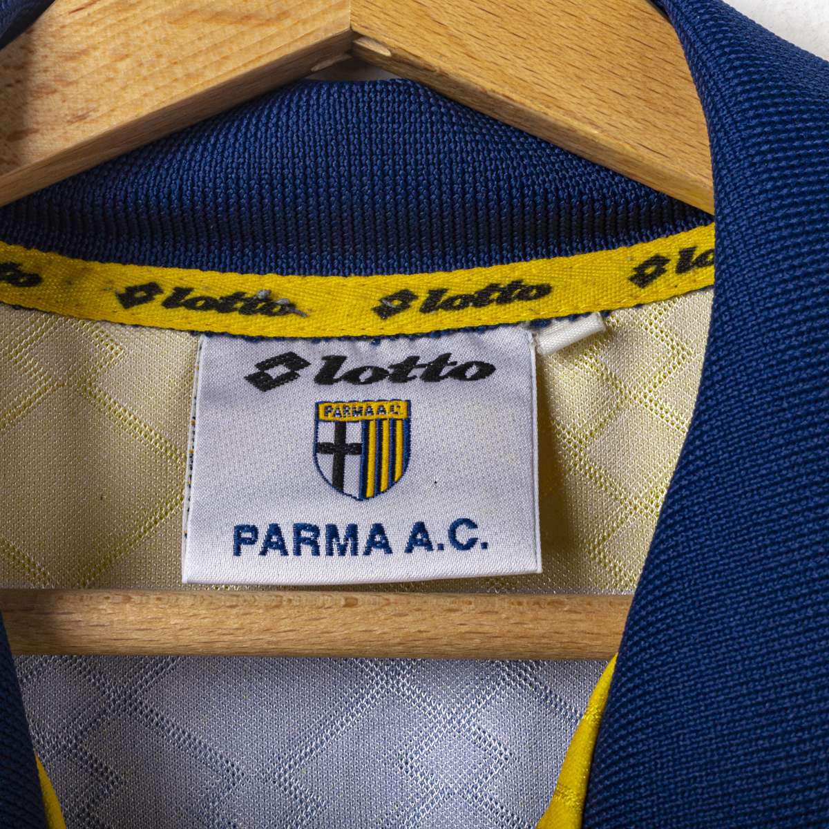 Maglia Home Parma Lotto Parmalat Asprilla 10 1998/1999