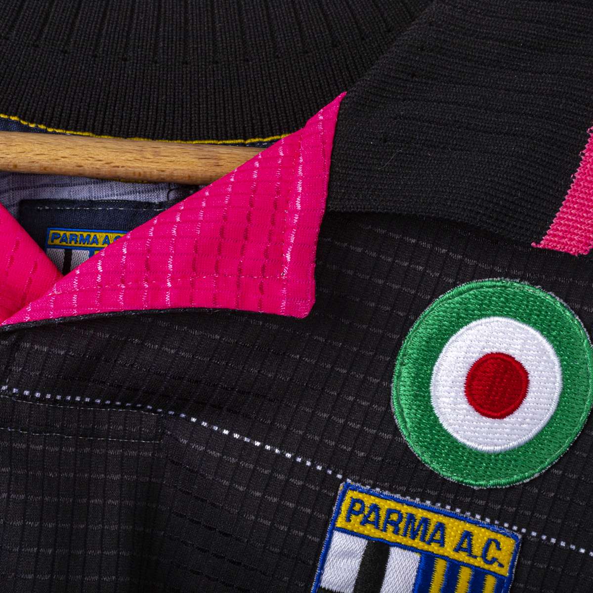 Parma Away Goalkeeper Shirt Champion Buffon 1 1999/2000