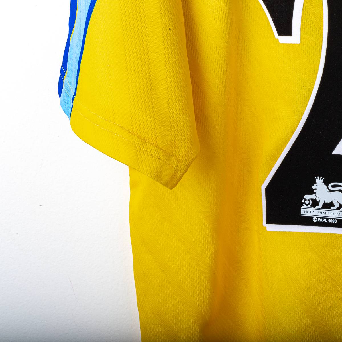 Chelsea Umbro Coors Zola 25 Away Shirt 1996/1997