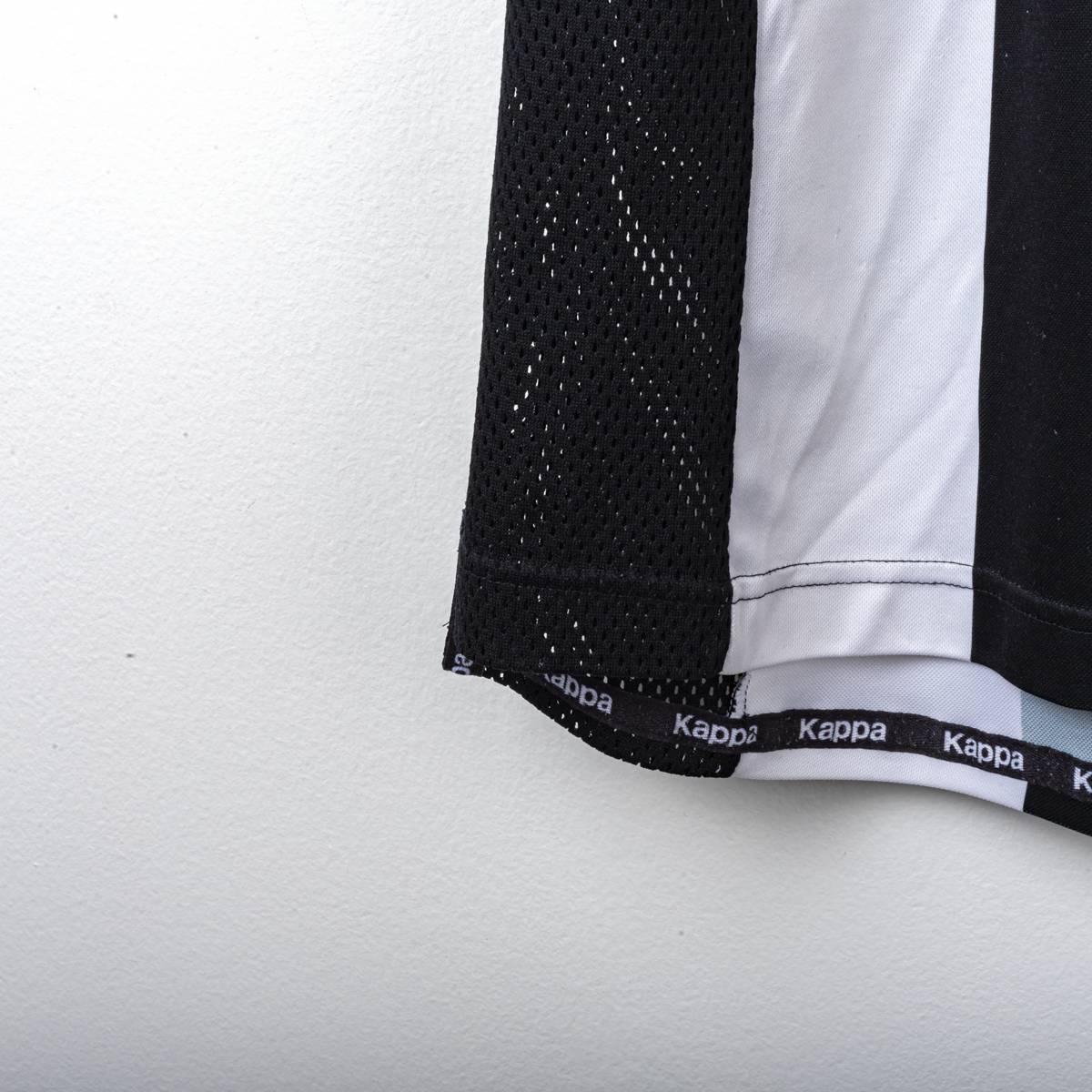 Juventus Kappa Home Shirt Sony Davids 26 1997/1998