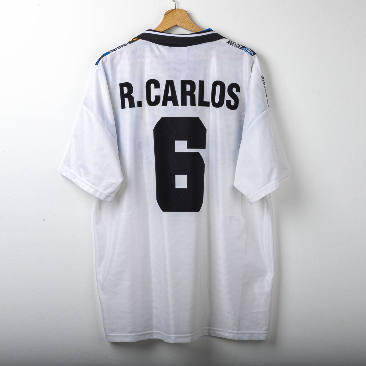 Inter Umbro Pirelli R. Carlos 6 Away Shirt 1995/1996