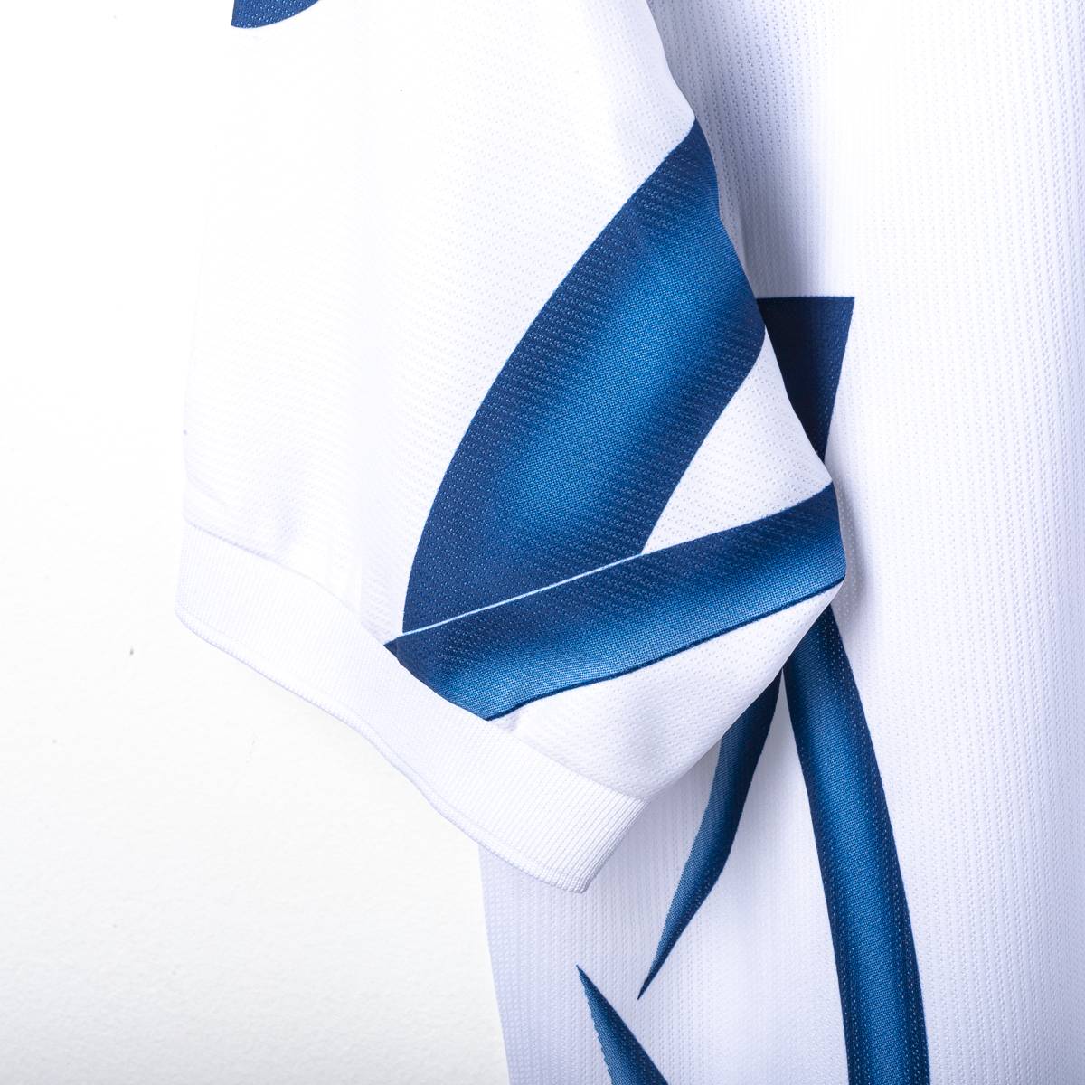 Lecce Away Shirt Asics Banca 121 2001/2002