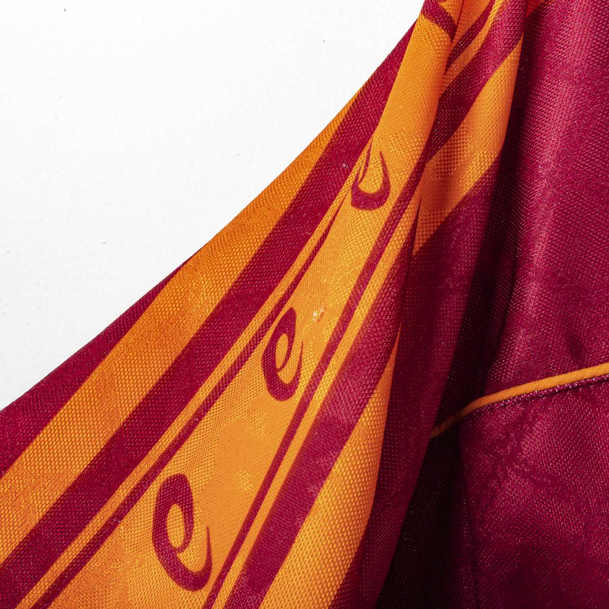 Roma Asics Ina Totti 20 1995/1996 Home Shirt