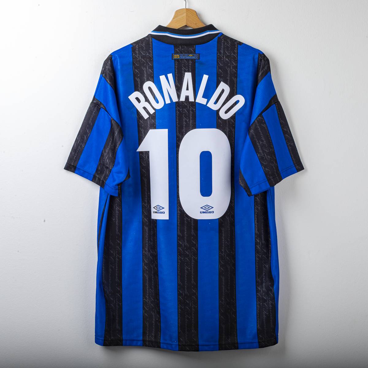 Maglia Home Inter Umbro Pirelli Ronaldo 10 1997/1998
