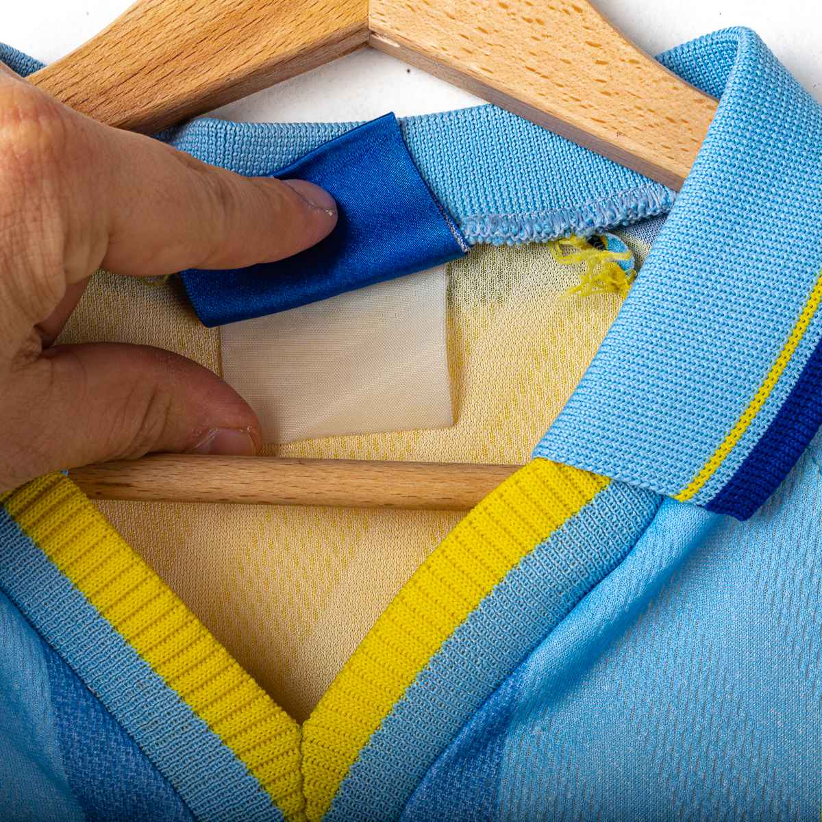 Chelsea Umbro Coors Zola 25 Away Shirt 1996/1997