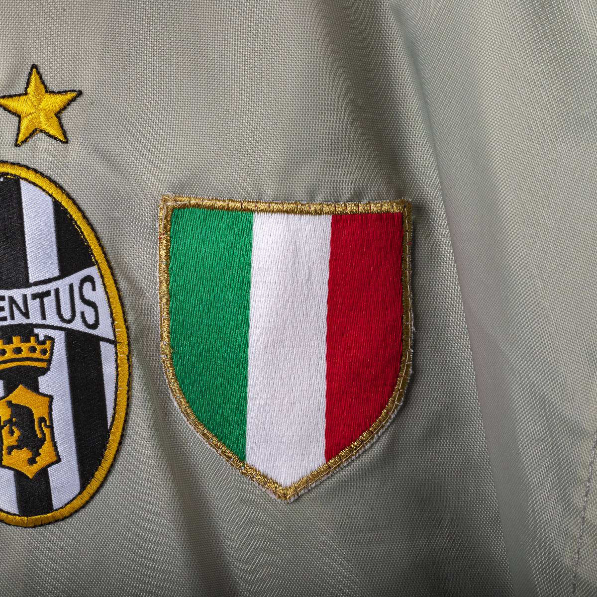 Giacca grigia juventus lotto fastweb 2002/2003