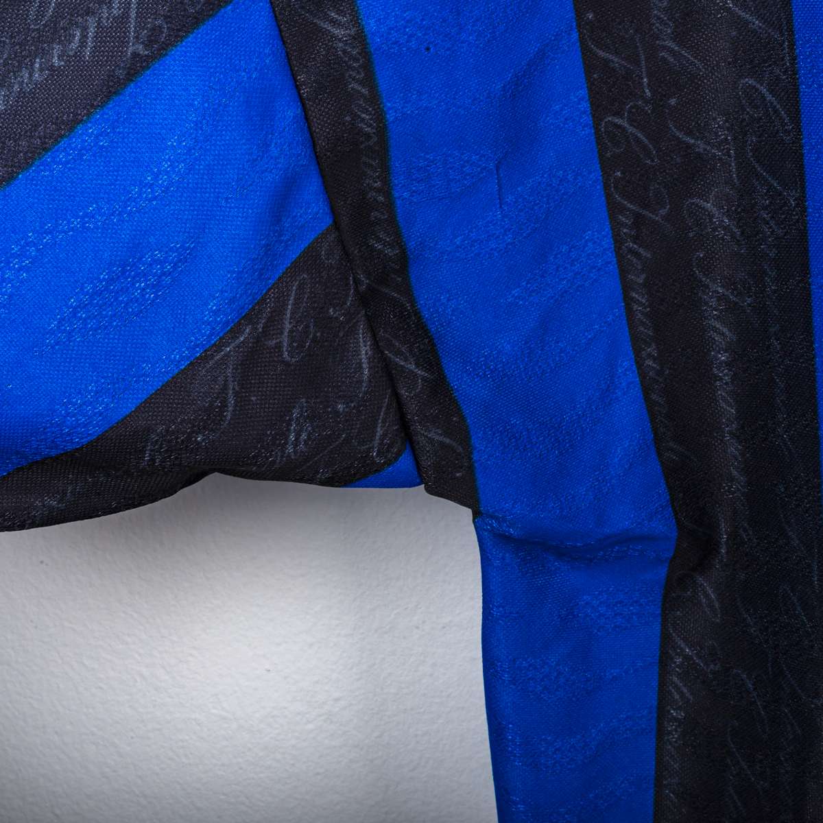 Inter Umbro Pirelli Zanetti 4 1996/1997 Home Shirt