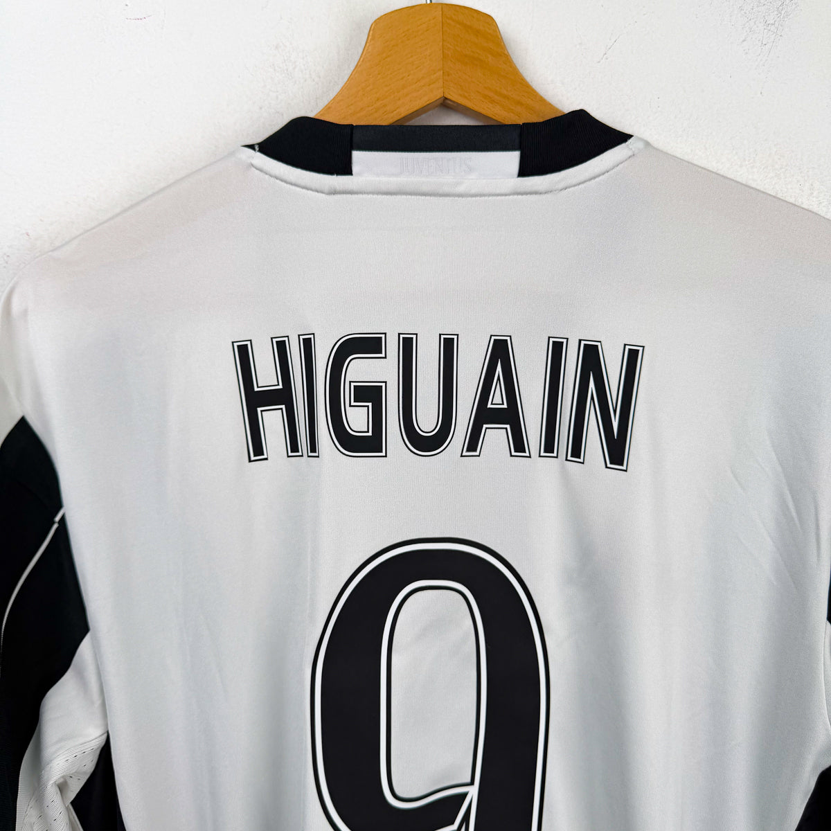 Maglia Home Juventus Adidas Higuain 9 2016/2017 L