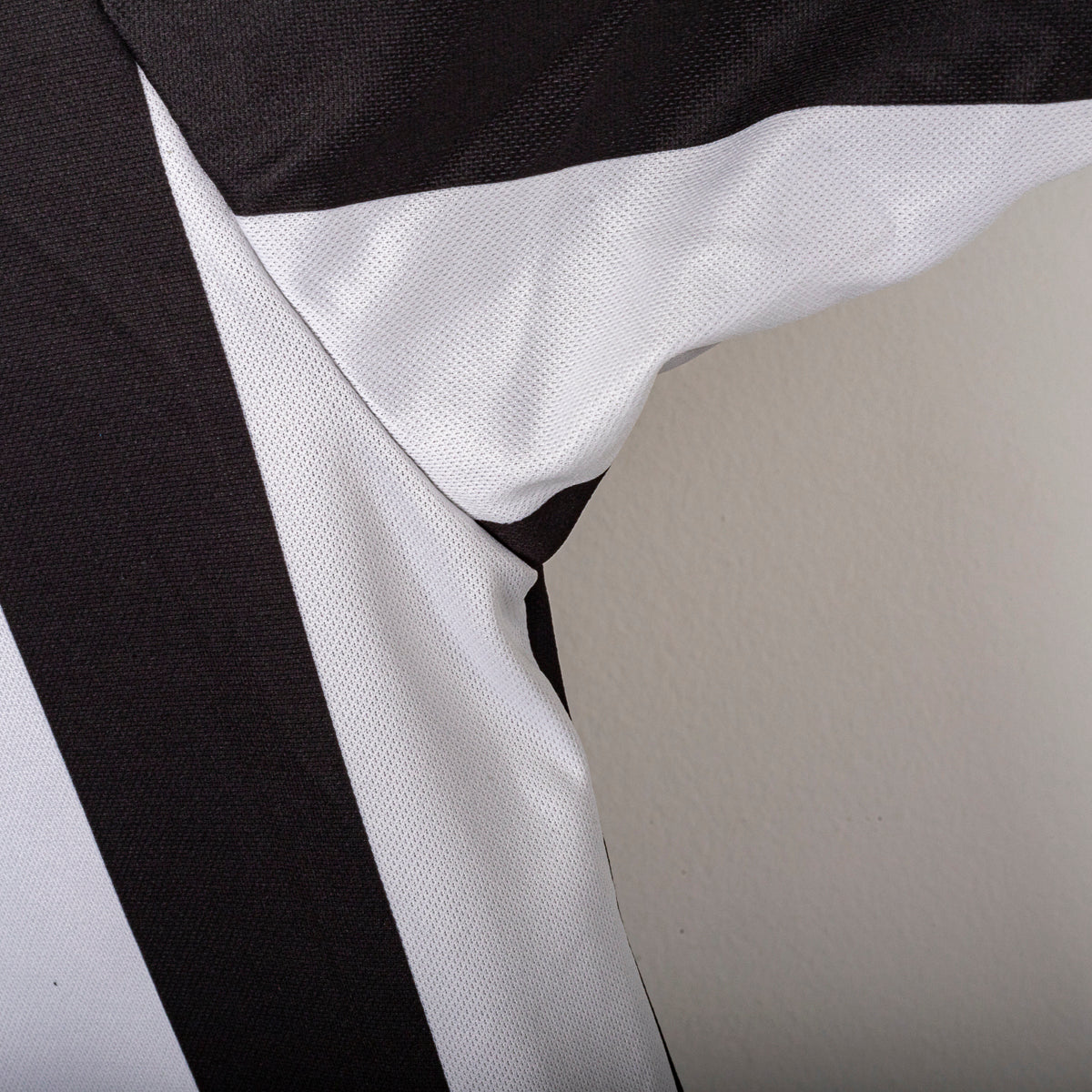 1998/1999 Juventus Champions Jersey Kappa Tacchinardi 20