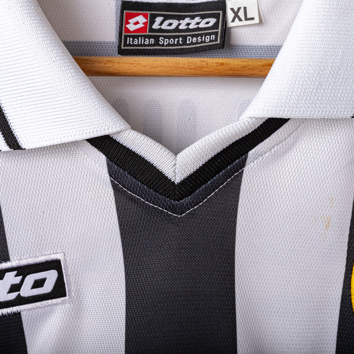 2001/2002 juventus lotto tacchinardi 20 ls home jersey