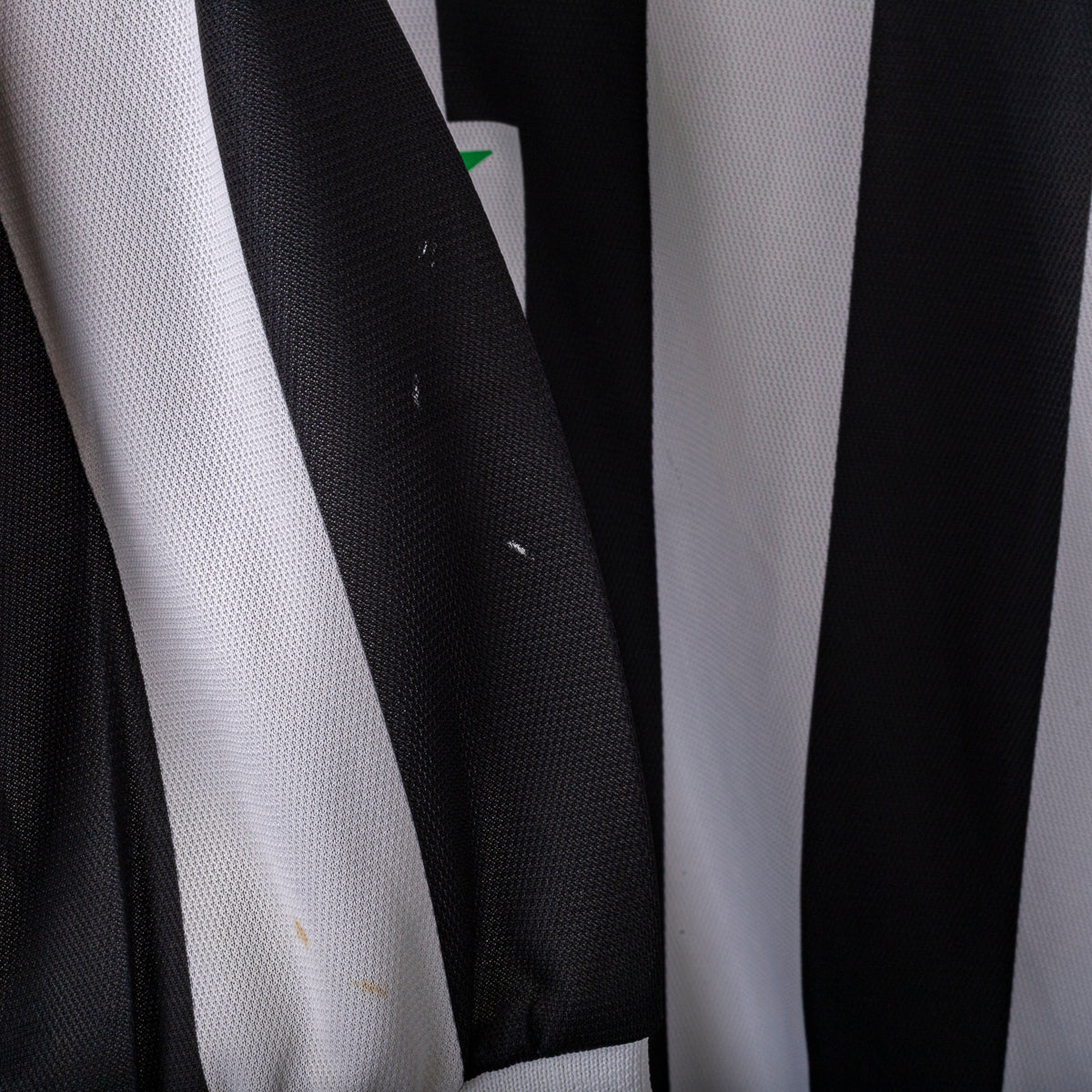 2001/2002 juventus lotto tacchinardi 20 ls home jersey