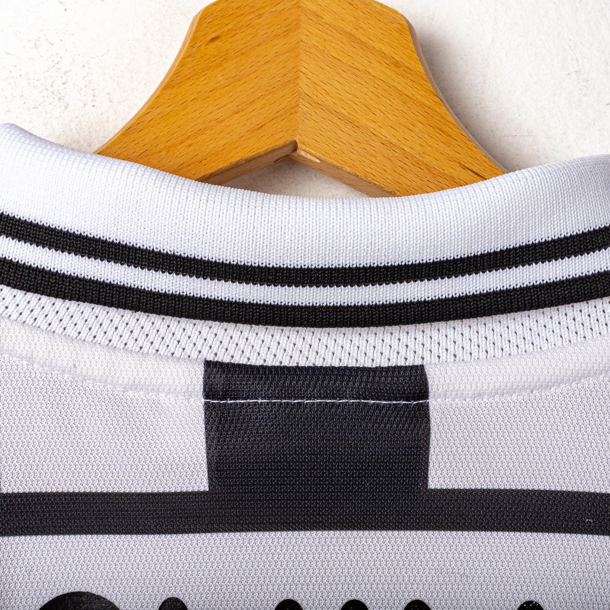 2001/2002 juventus lotto tacchinardi 20 ls home jersey