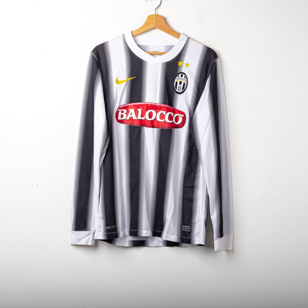juventus nike 3 home jersey 2011/2012