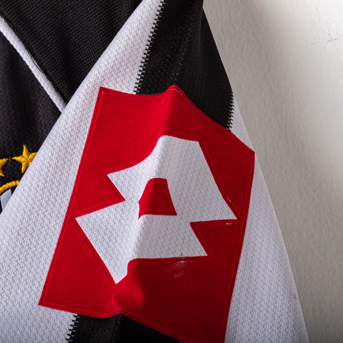 2002/2003 juventus lotto baiocco 20 home jersey