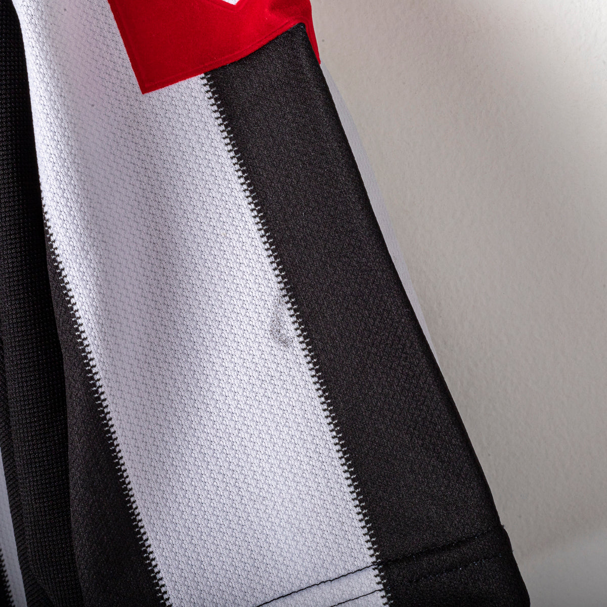 2002/2003 juventus lotto baiocco 20 home jersey