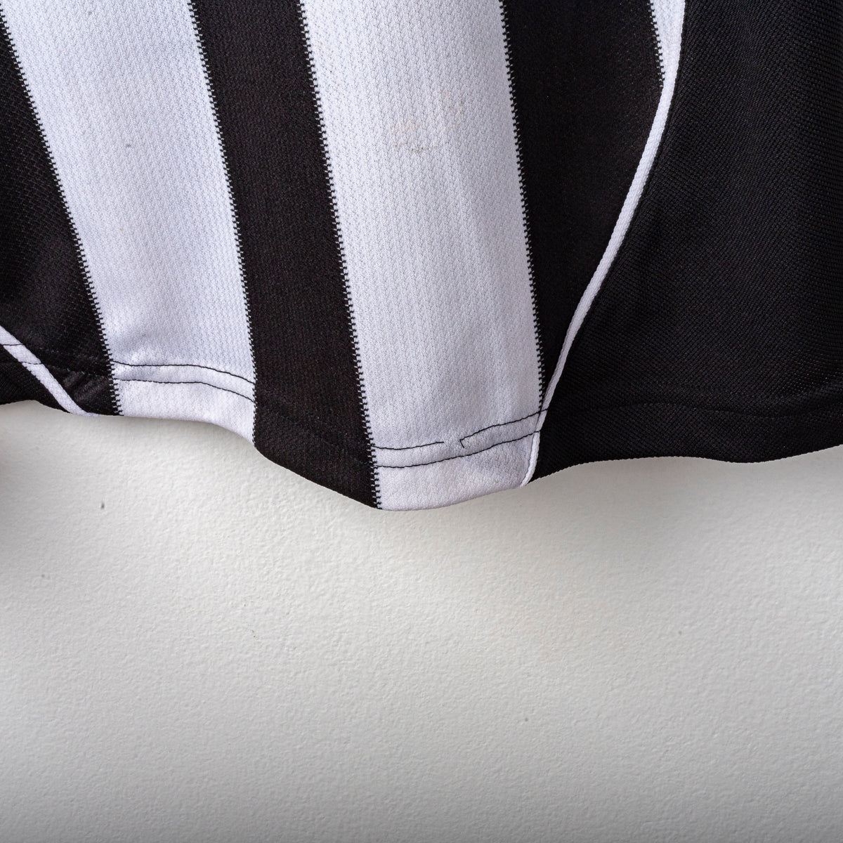 2002/2003 juventus lotto baiocco 20 home jersey
