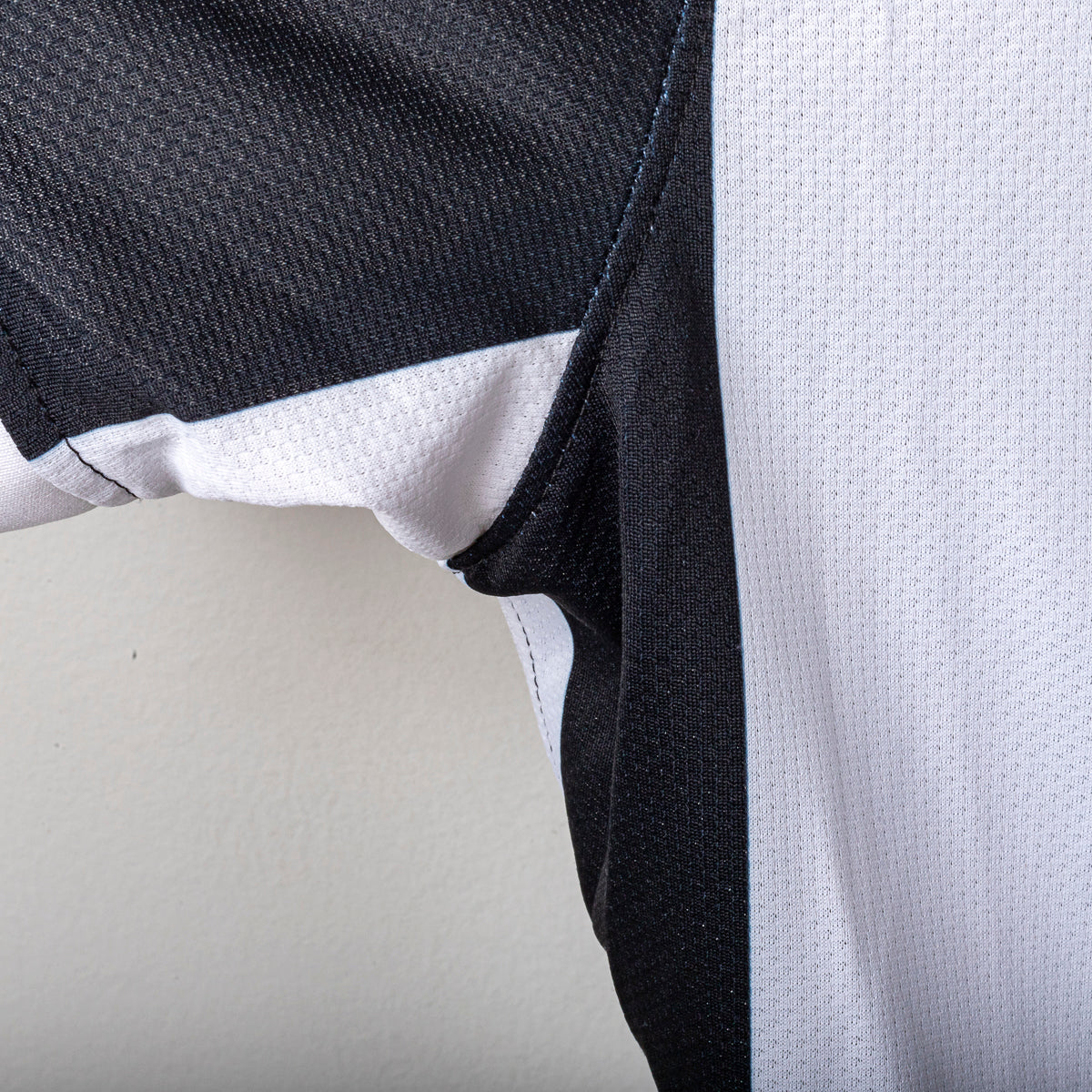 2009/2010 juventus nike cannavaro 5 home jersey