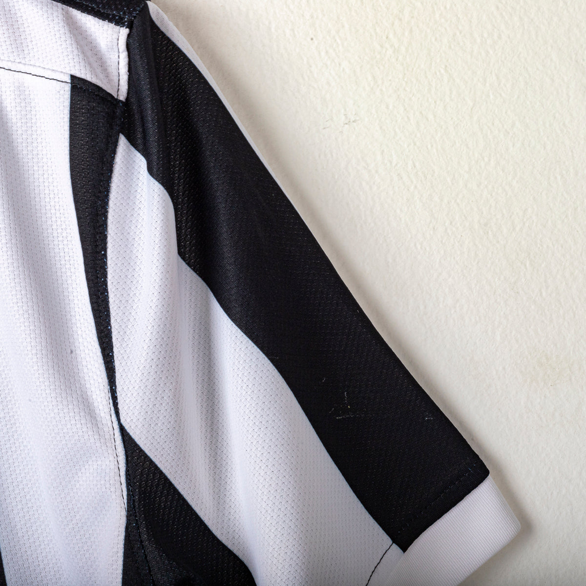 2009/2010 juventus nike cannavaro 5 home jersey