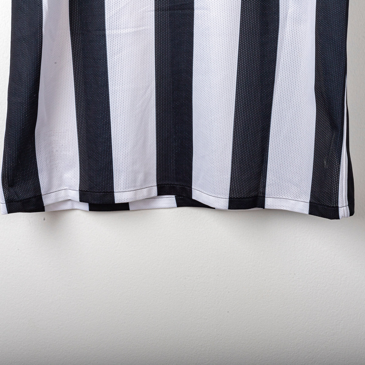 2009/2010 juventus nike cannavaro 5 home jersey