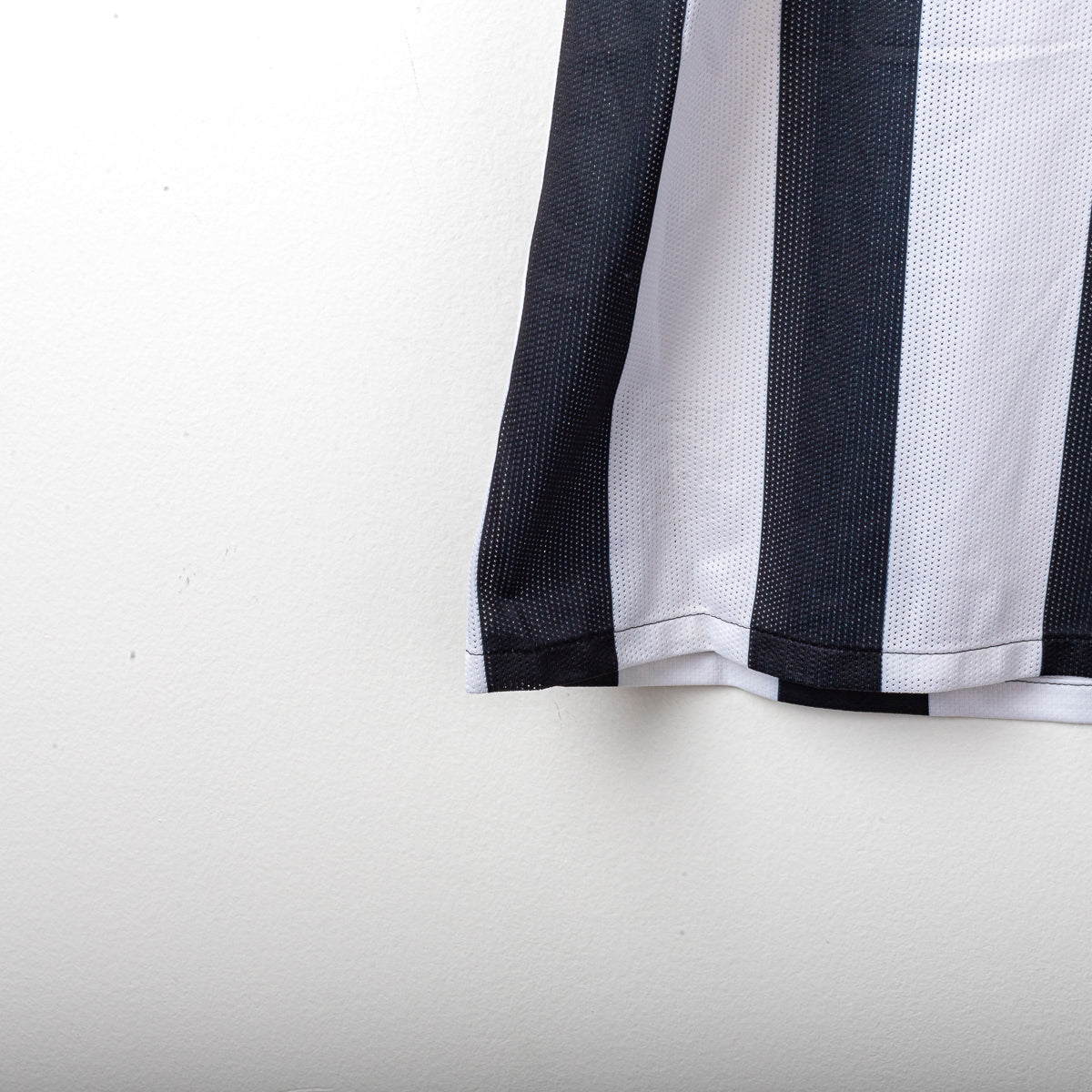 2009/2010 juventus nike cannavaro 5 home jersey
