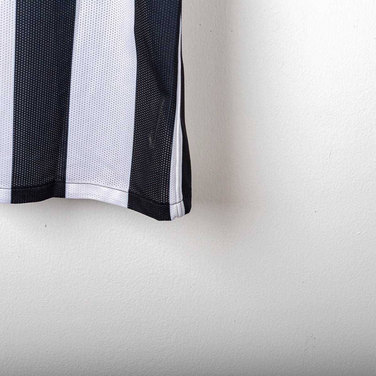 2009/2010 juventus nike cannavaro 5 home jersey