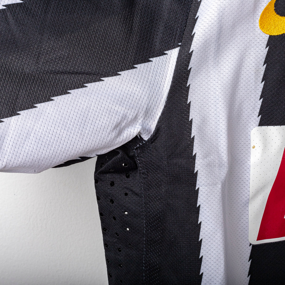 2010/2011 juventus nike 14 home jersey
