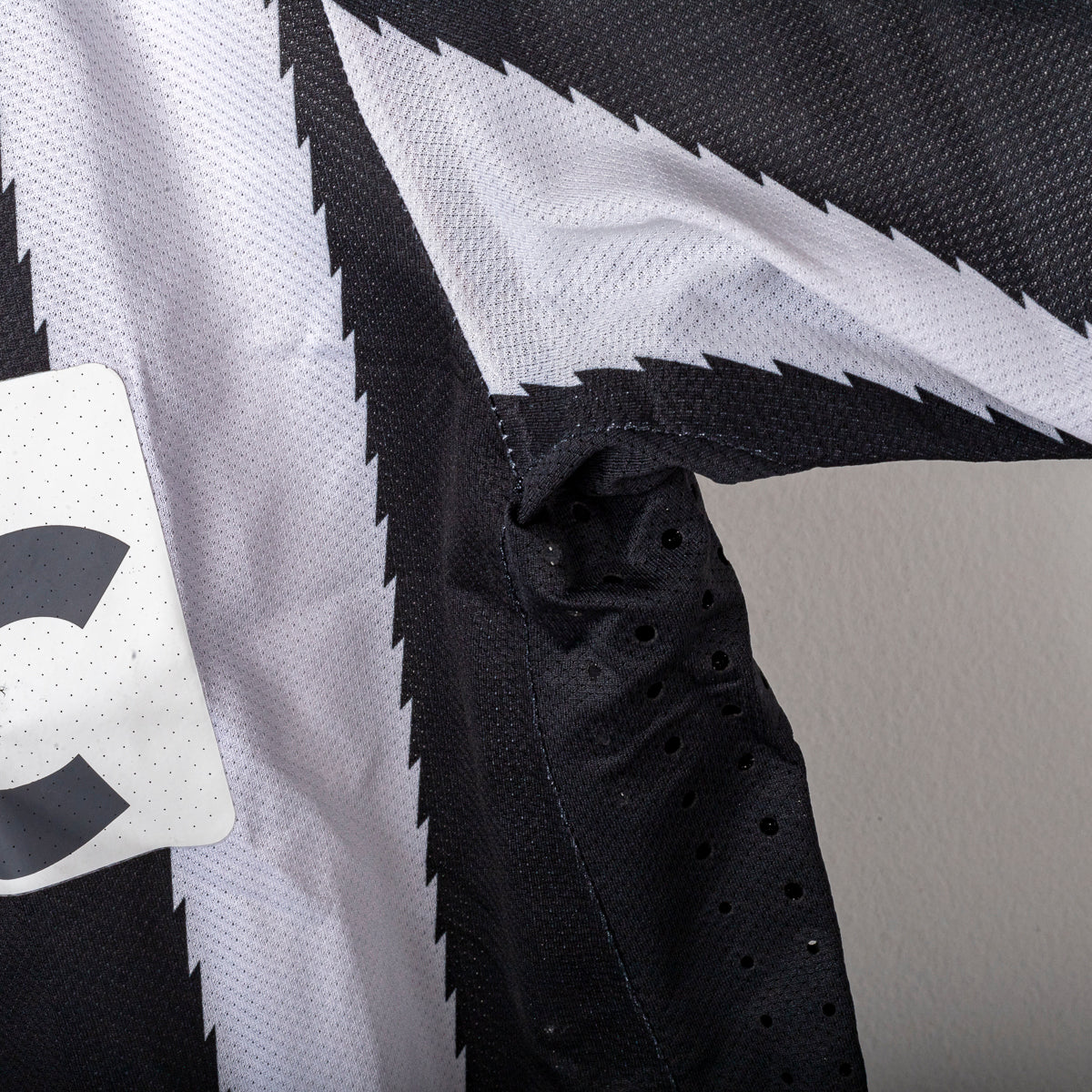 2010/2011 juventus nike 14 home jersey