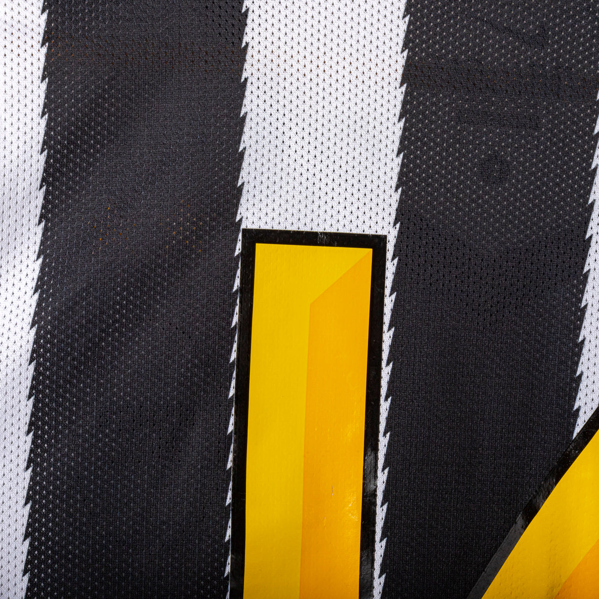 2010/2011 juventus nike 14 home jersey