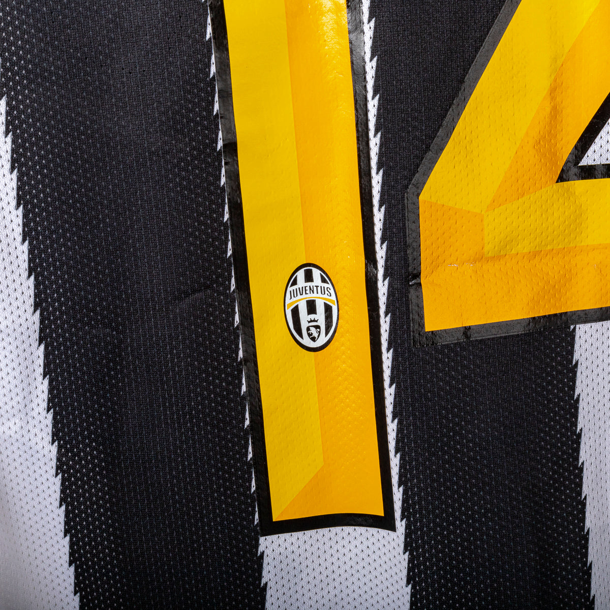 2010/2011 juventus nike 14 home jersey