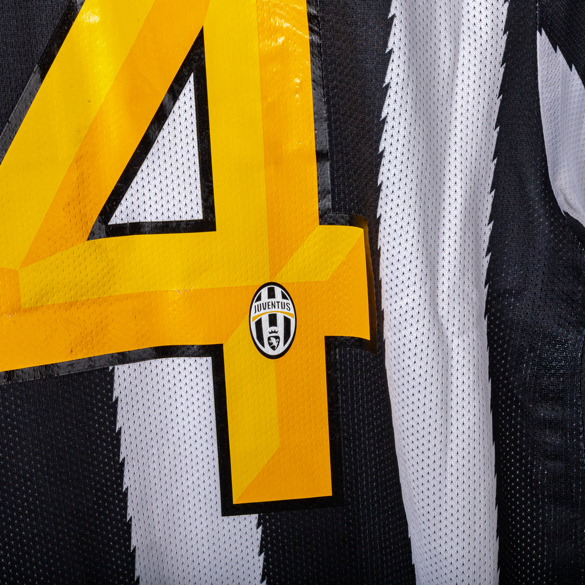 2010/2011 juventus nike 14 home jersey