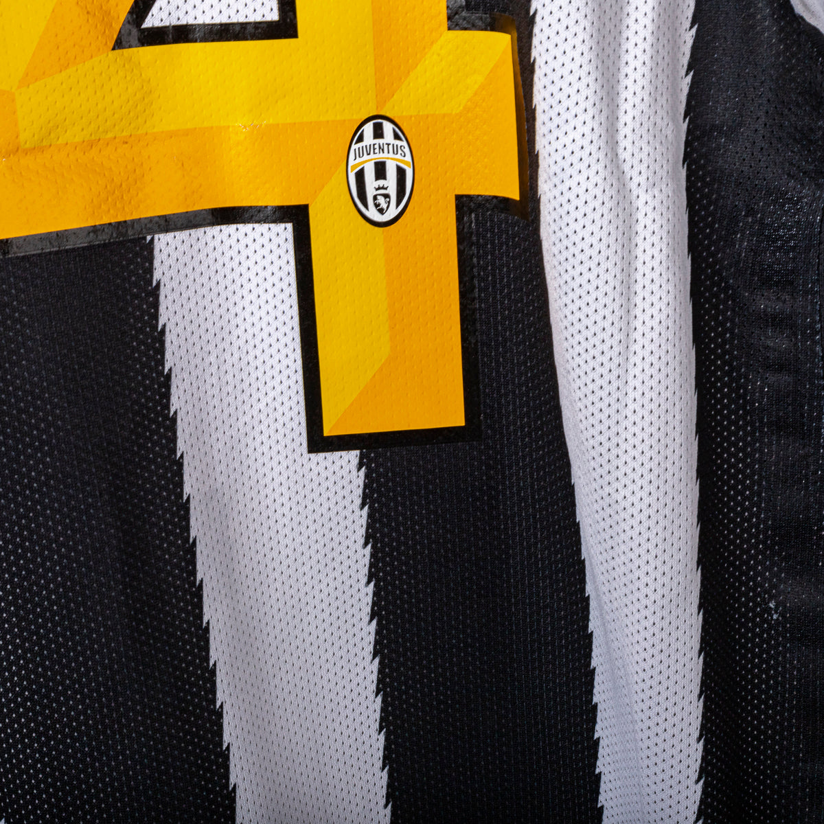 2010/2011 juventus nike 14 home jersey