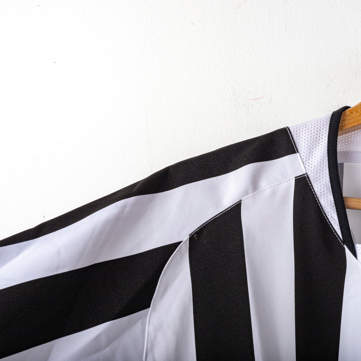 maglia home juventus nike thuram 21 2003/2004