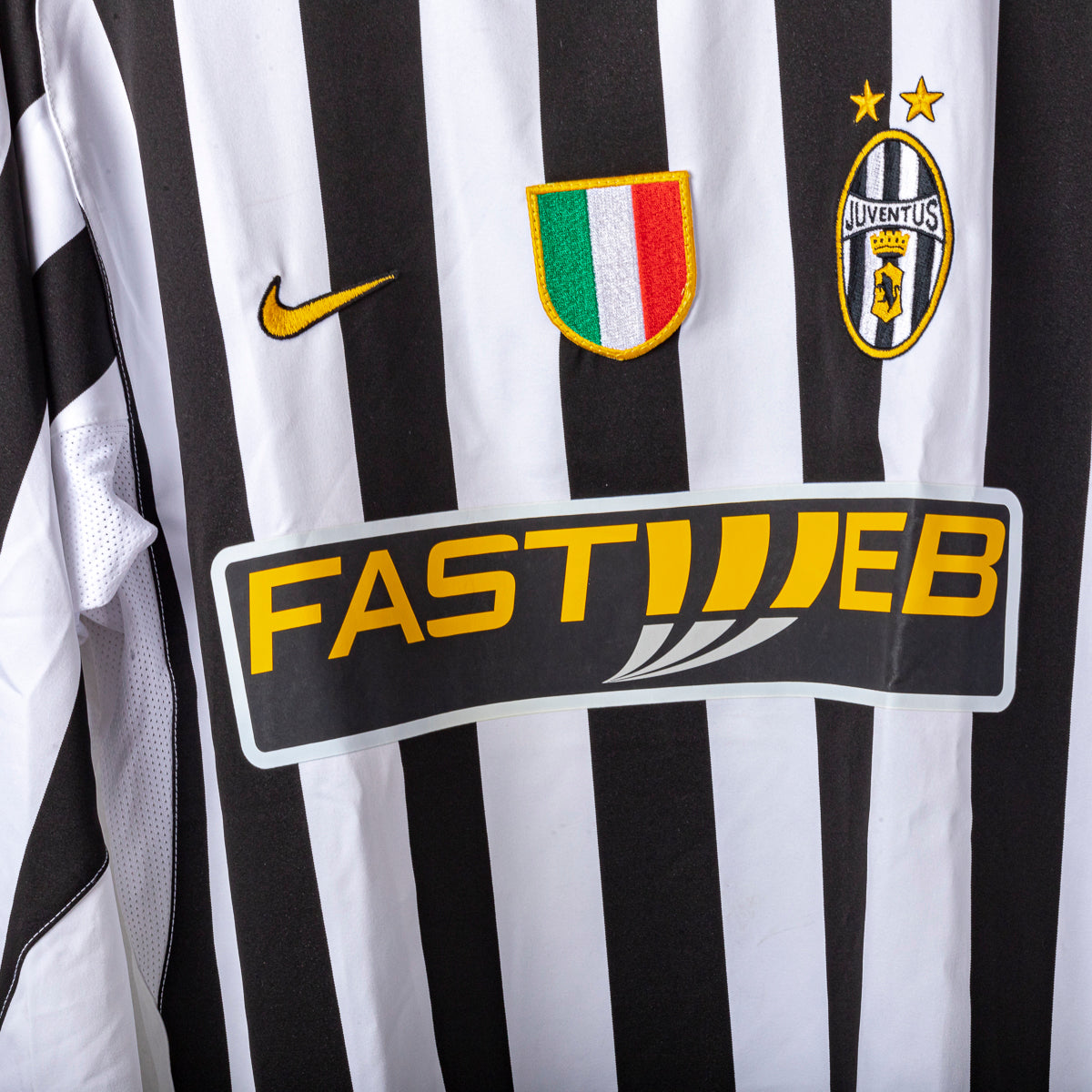 maglia home juventus nike thuram 21 2003/2004