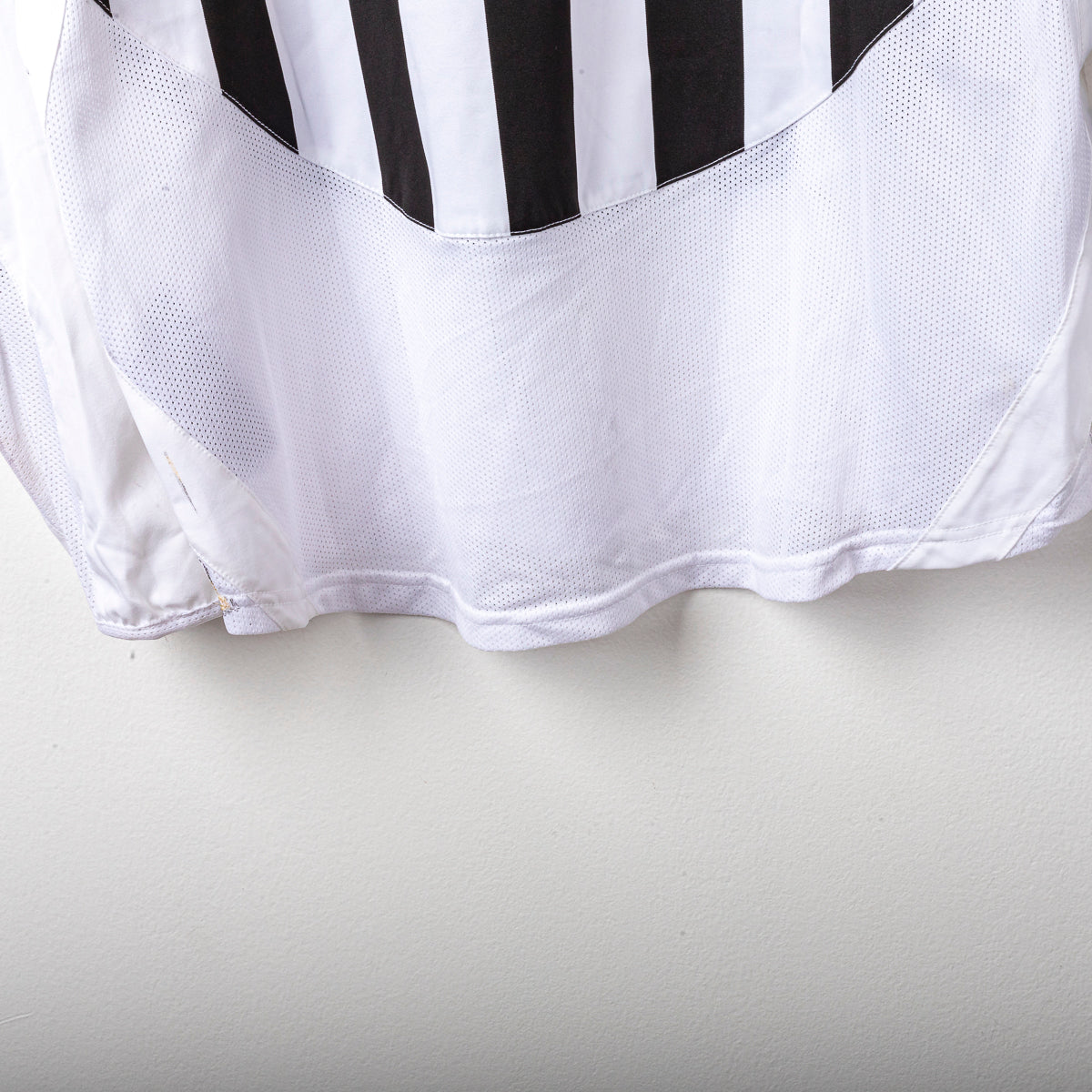 maglia home juventus nike thuram 21 2003/2004
