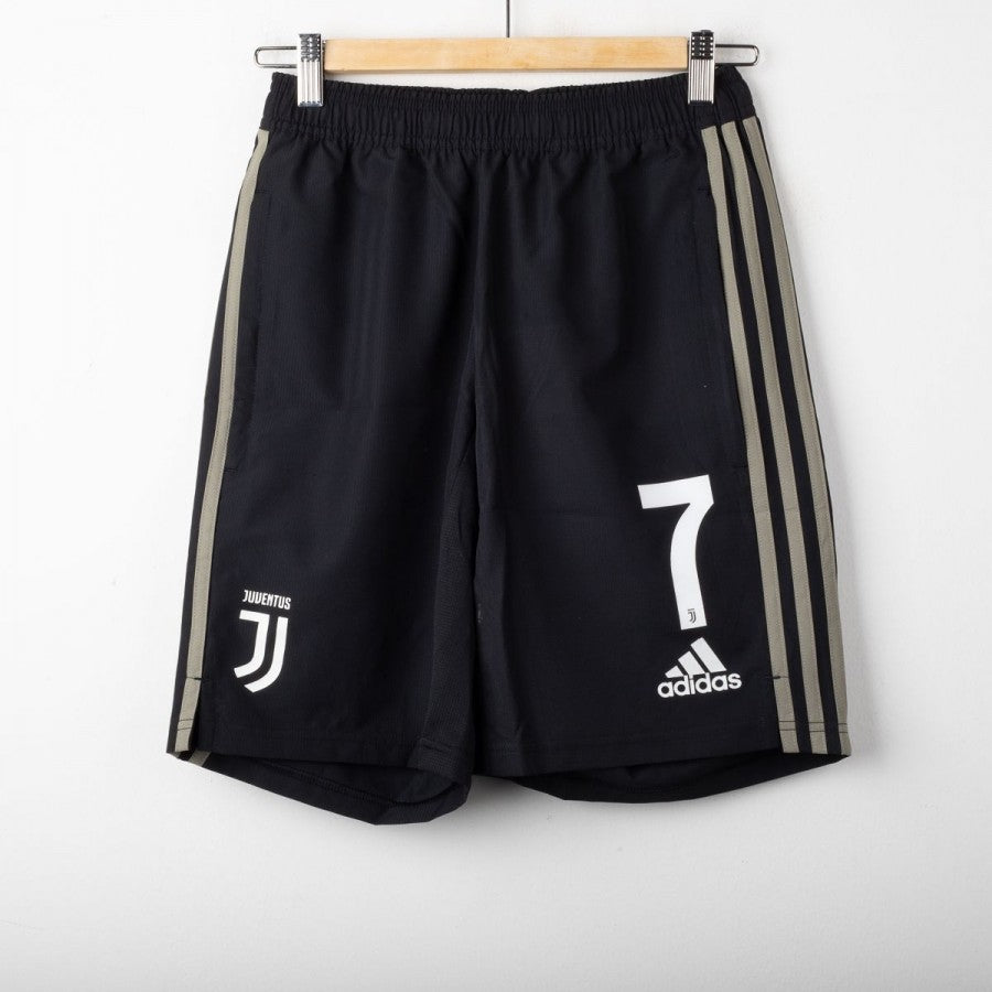 Pantaloncini Juventus Adidas N°7 2017/2018 by ADIDAS - Home