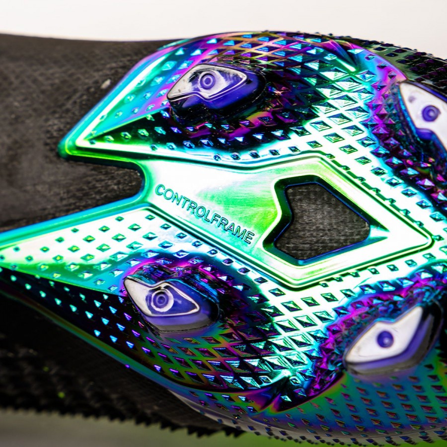 scarpe da calcio adidas verdi fluo originali di gianluigi donnarumma by ADIDAS - Home (7)