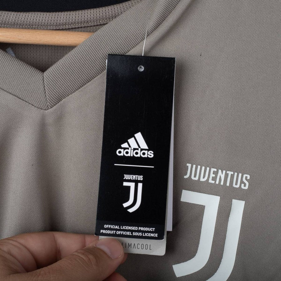 T-shirt Juventus Adidas N°7 2017/2018 by ADIDAS - Home (10)