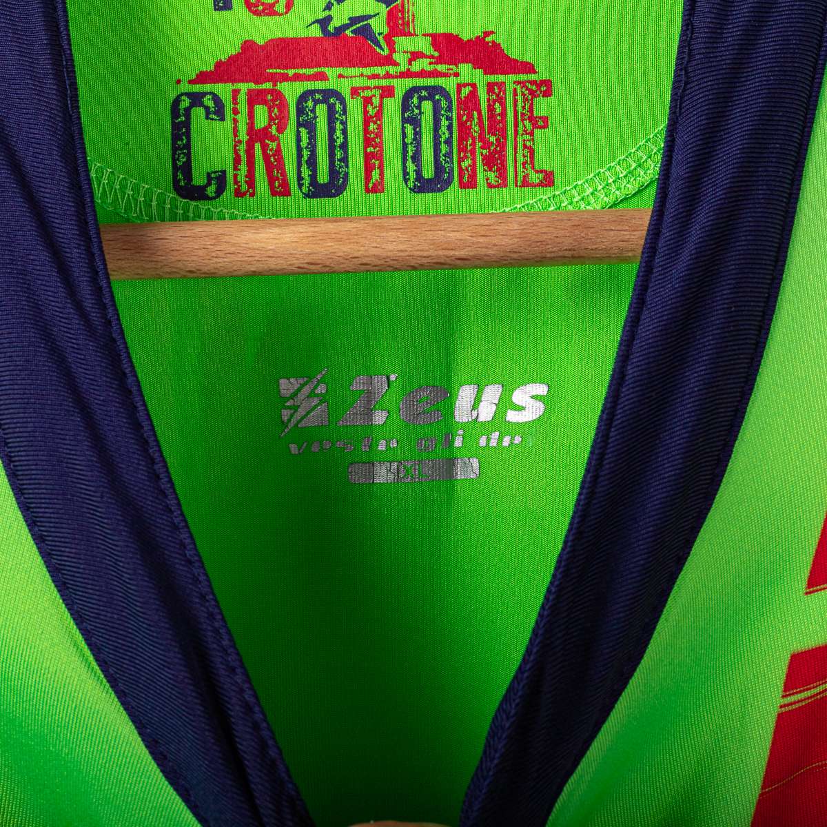 Maglia home Crotone Zeus Falcinelli 11 2016/2017