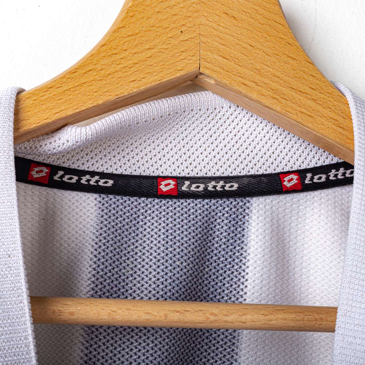 Juventus Lotto Fastweb Thuram 21 2002/2003 Home Shirt