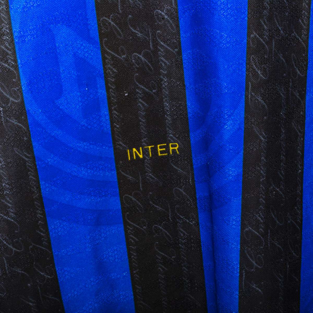 Inter Umbro Pirelli Zanetti 4 1996/1997 Home Shirt