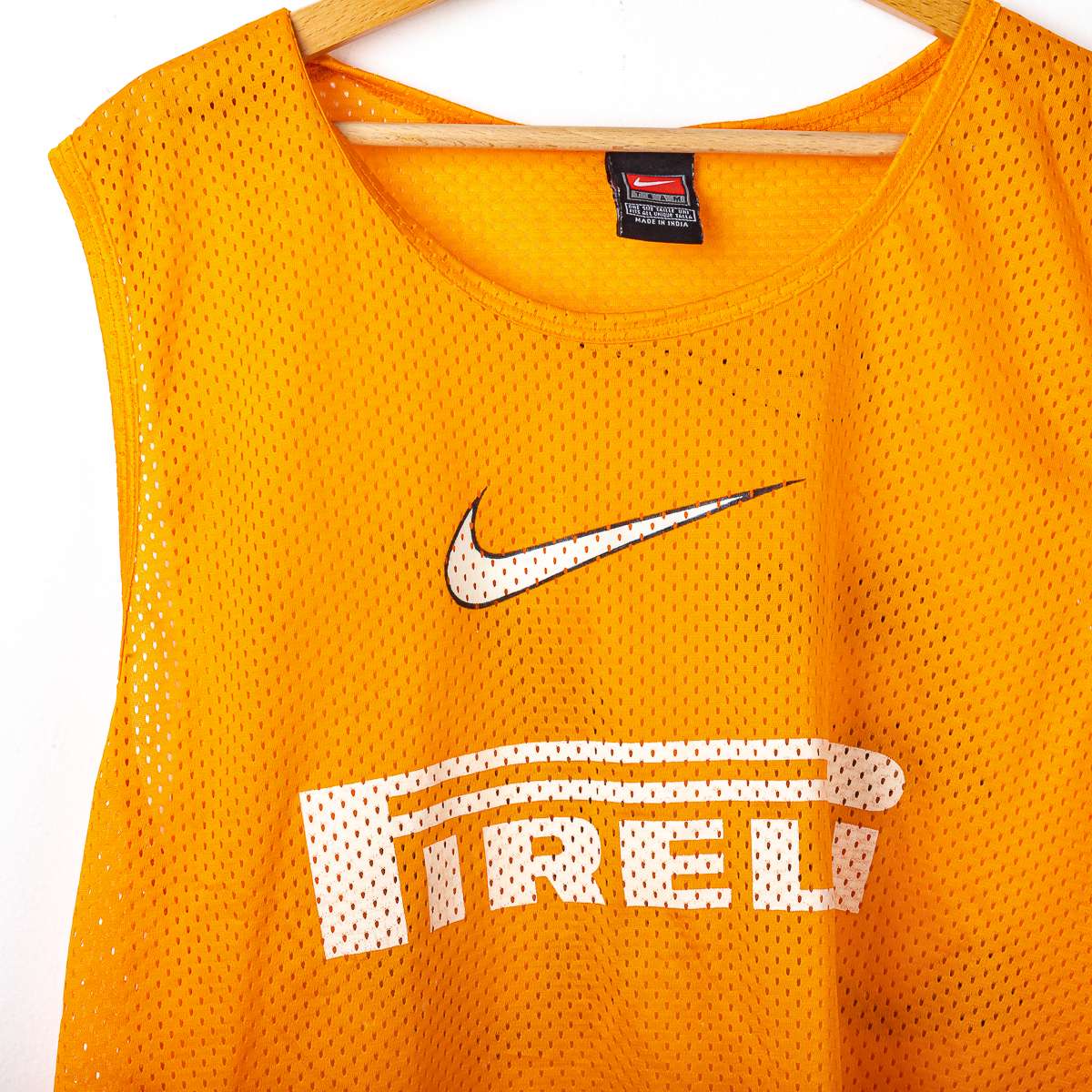 Pettorina Inter Nike Pirelli 56 2001/2002