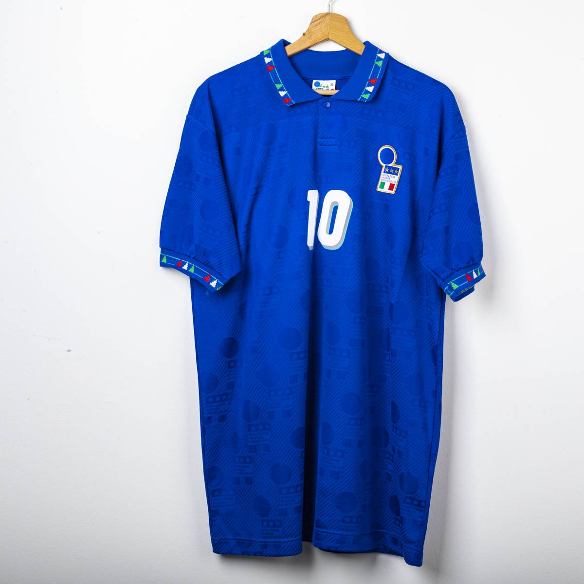 Italy Home Shirt Diadora Baggio 10 USA World Cup 1994