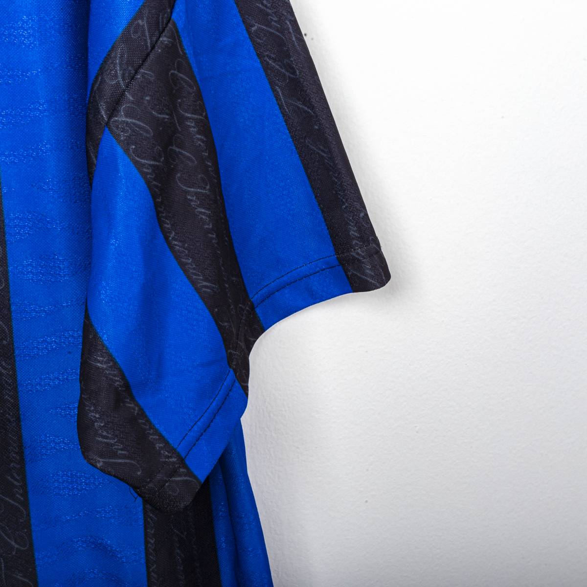 Inter Umbro Pirelli Zanetti 4 1996/1997 Home Shirt