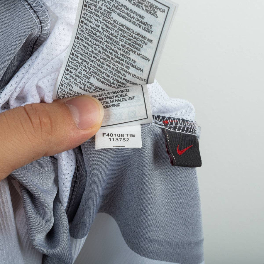 Maglia Home Juventus Nike con cartellino 2004/2005 by NIKE - Home (20)