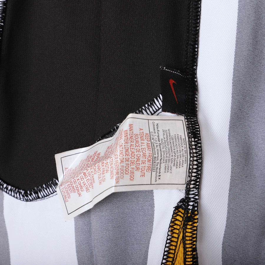 maglia home juventus thuram ml 21 2005/2006 by NIKE - Home (9)