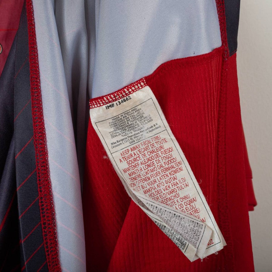 T-shirt allenamento manchester united 2005/2006 by NIKE - Home (19)