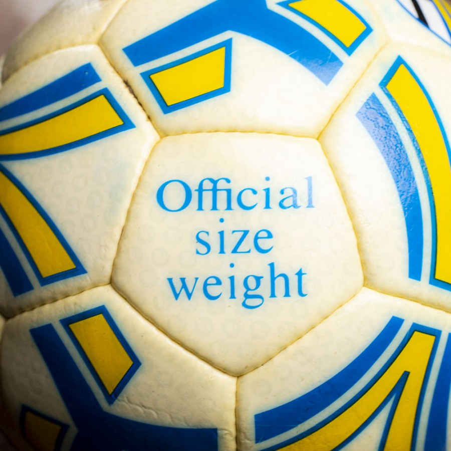 Pallone Parma Molten - Home (3)
